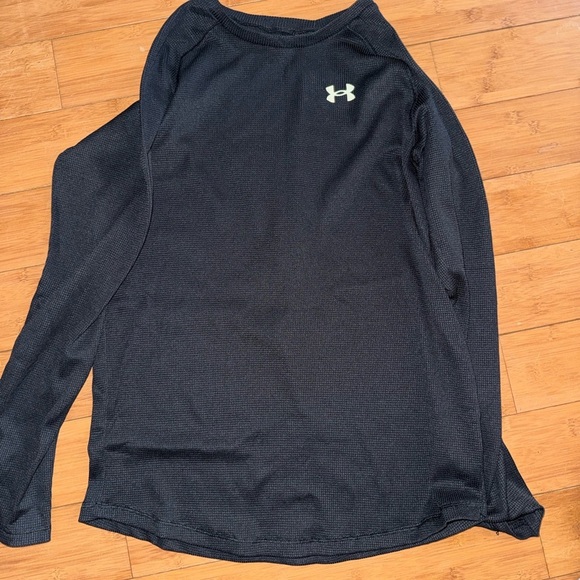 Under Armour Other - Under Armour Black Performance Top